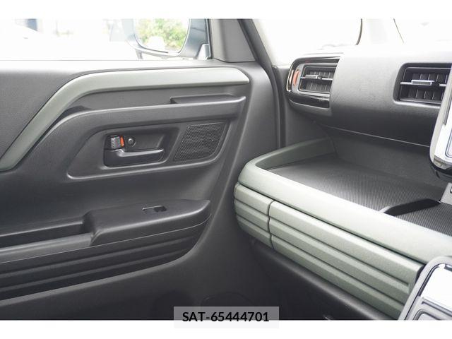Suzuki SPACIA 2025-03 8850712-15