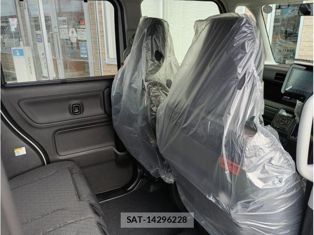 Suzuki SPACIA 2026-08 8882294-4