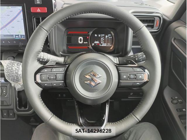 Suzuki SPACIA 2026-08 8882294-7