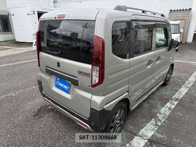 Suzuki SPACIA 2025-08 8884379-4
