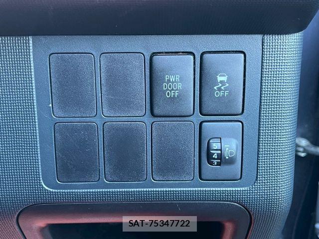 Toyota SPADE 2015-03 4177390-19