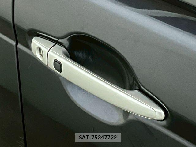 Toyota SPADE 2015-03 4177390-21