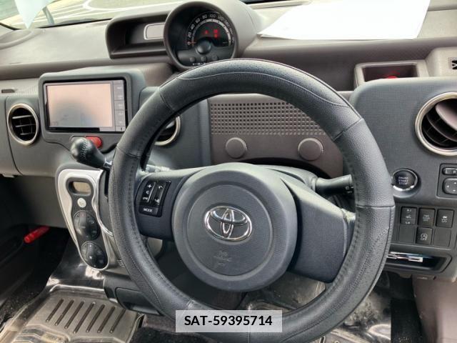 Toyota SPADE 2016-06 4602350-12
