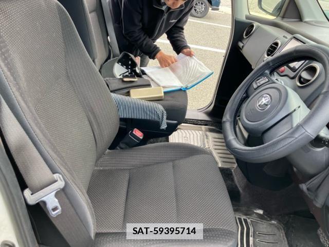 Toyota SPADE 2016-06 4602350-15