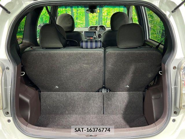 Toyota SPADE 2017-06 4602343-9