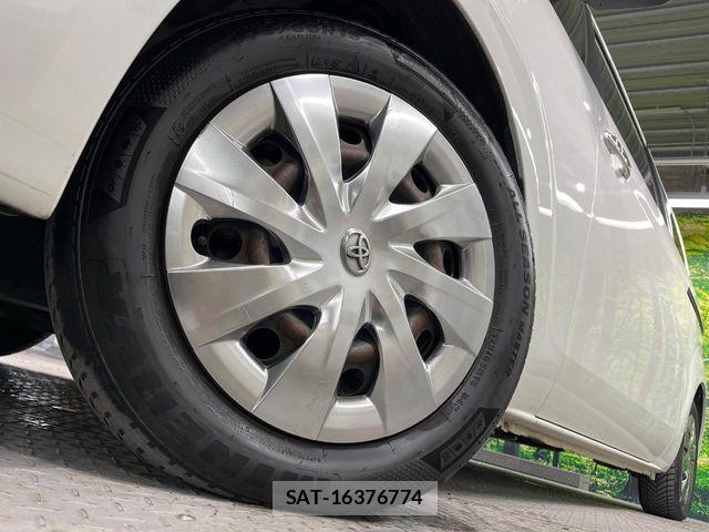 Toyota SPADE 2017-06 4602343-12