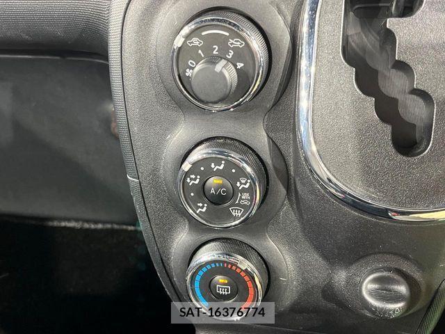 Toyota SPADE 2017-06 4602343-5
