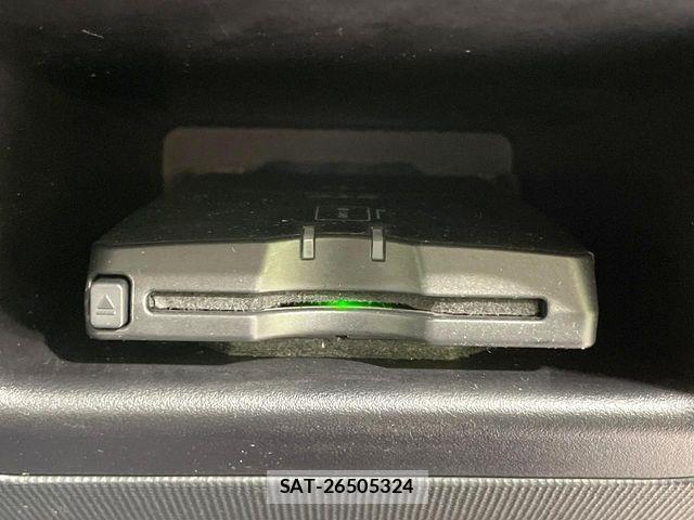 Toyota SPADE 2013-11 4641071-4