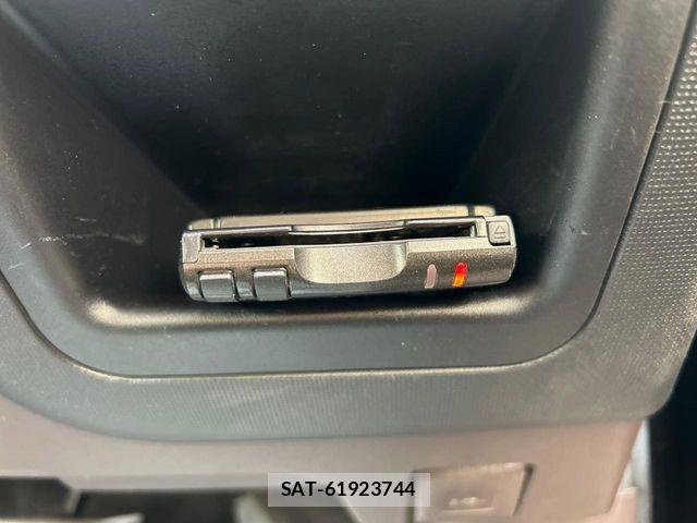 Toyota SPADE 2012-10 4986777-3