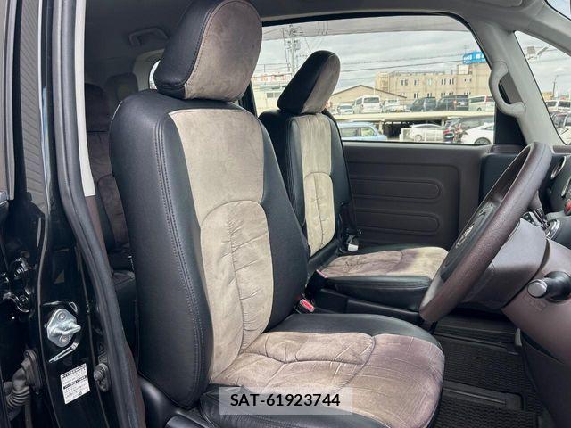 Toyota SPADE 2012-10 4986777-7
