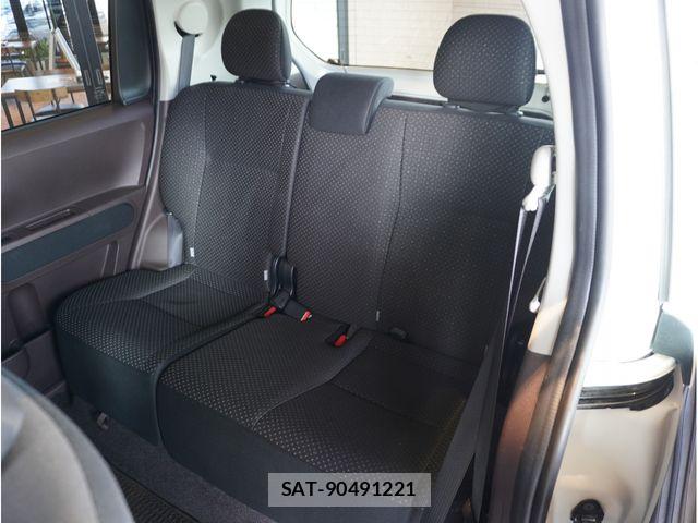 Toyota SPADE 2019-02 5879431-15