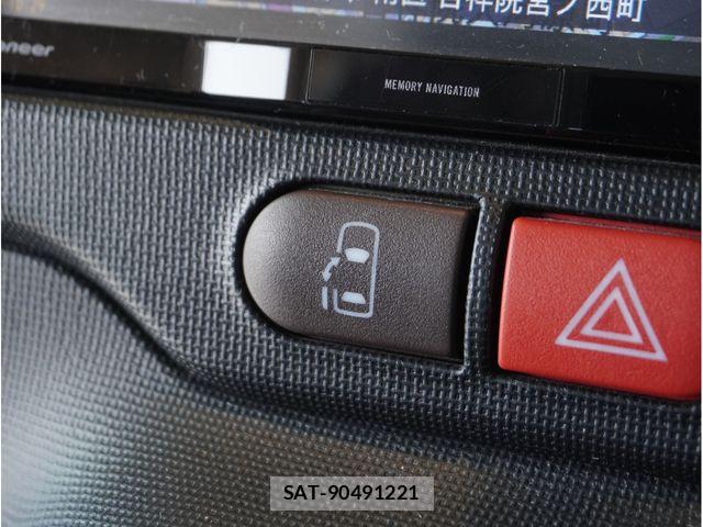 Toyota SPADE 2019-02 5879431-22