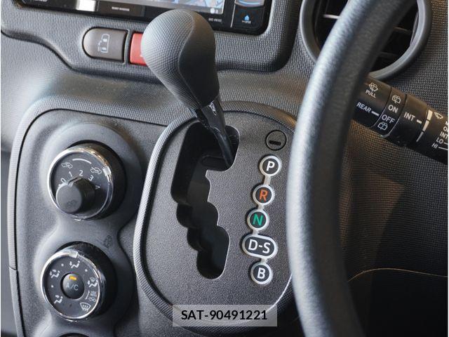 Toyota SPADE 2019-02 5879431-23