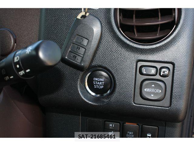 Toyota SPADE 2014-02 5879429-21