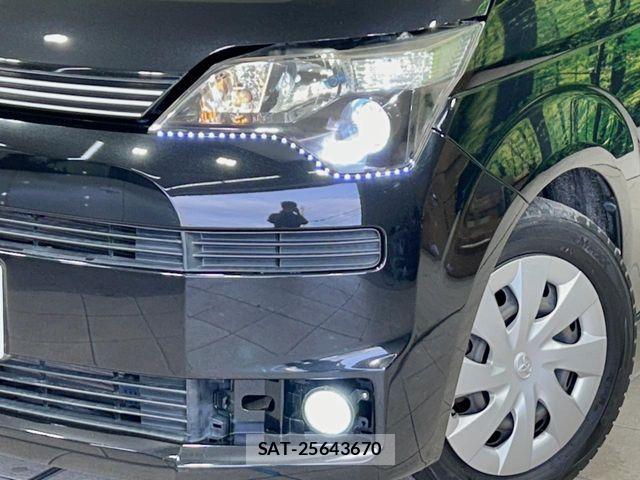 Toyota SPADE 2012-10 6019438-11