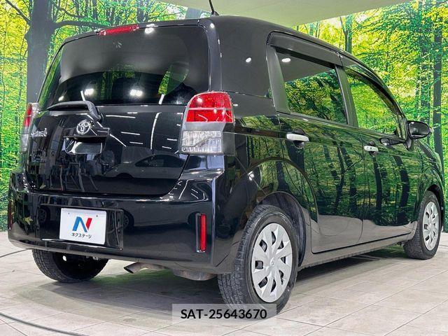 Toyota SPADE 2012-10 6019438-16