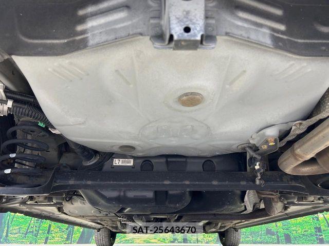 Toyota SPADE 2012-10 6019438-18