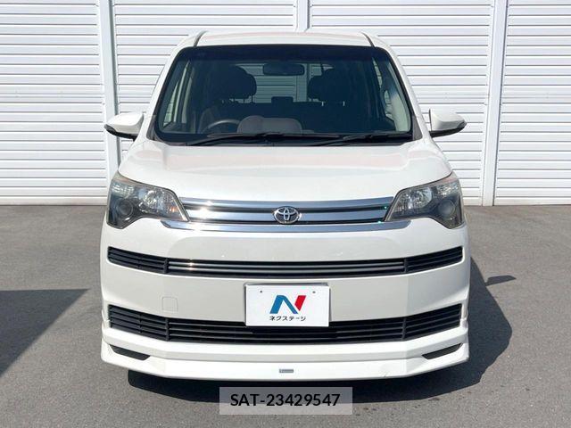 Toyota SPADE 2013-08 6019441-14