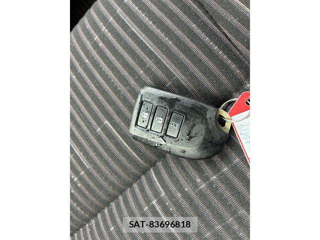Toyota SPADE 2016-07 6247592-9