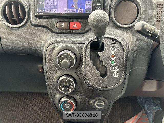 Toyota SPADE 2016-07 6247592-12