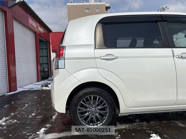 Toyota SPADE 2016-04 6277378-9