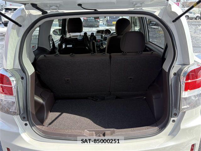 Toyota SPADE 2016-04 6277378-16
