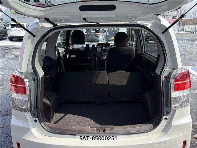 Toyota SPADE 2016-04 6277378-17