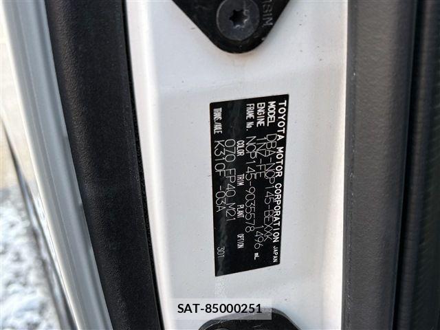 Toyota SPADE 2016-04 6277378-1