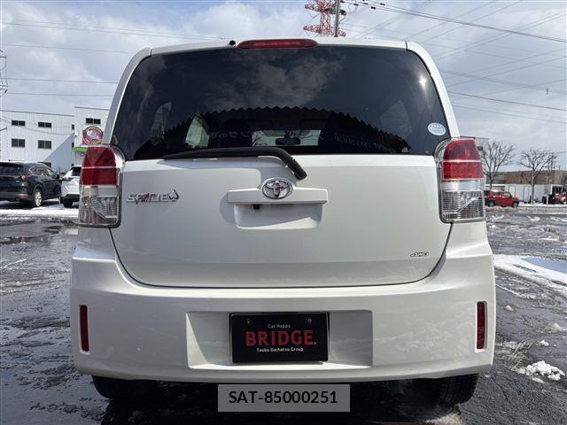 Toyota SPADE 2016-04 6277378-7