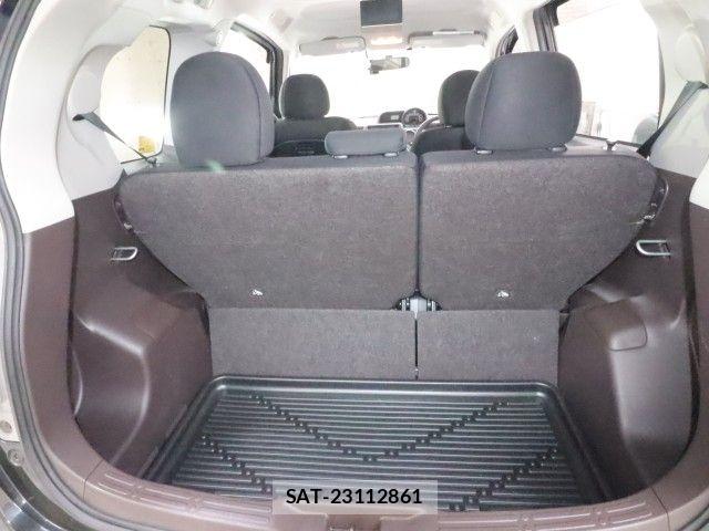 Toyota SPADE 2014-10 6682884-10