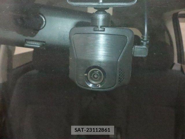 Toyota SPADE 2014-10 6682884-14