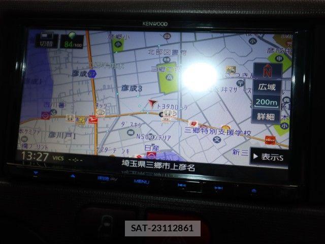 Toyota SPADE 2014-10 6682884-15