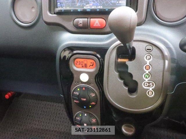 Toyota SPADE 2014-10 6682884-20