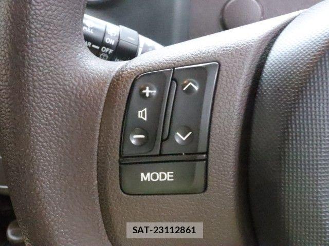 Toyota SPADE 2014-10 6682884-21