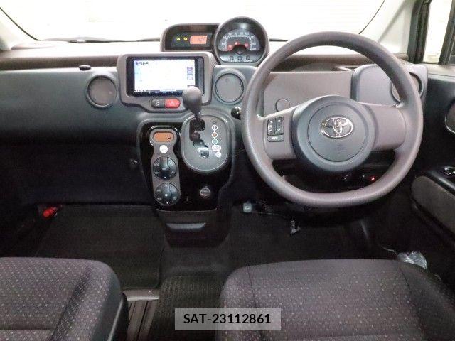 Toyota SPADE 2014-10 6682884-2