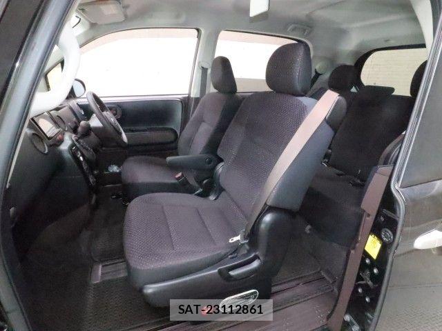 Toyota SPADE 2014-10 6682884-6
