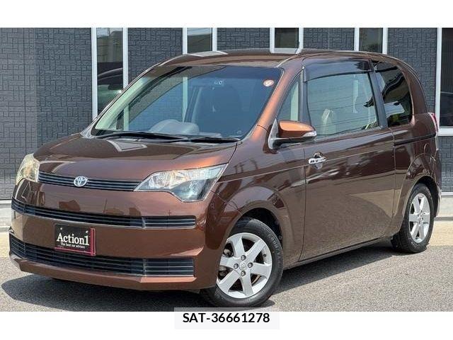 Toyota SPADE 2013-06 6717415-0