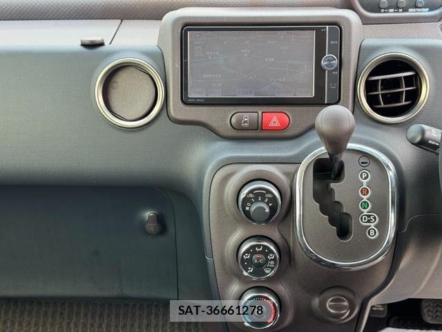 Toyota SPADE 2013-06 6717415-19