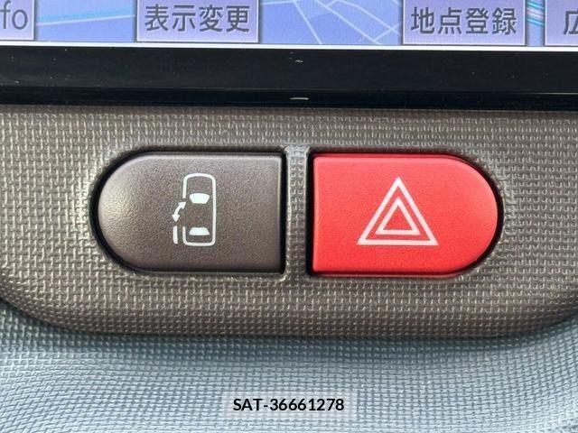 Toyota SPADE 2013-06 6717415-24