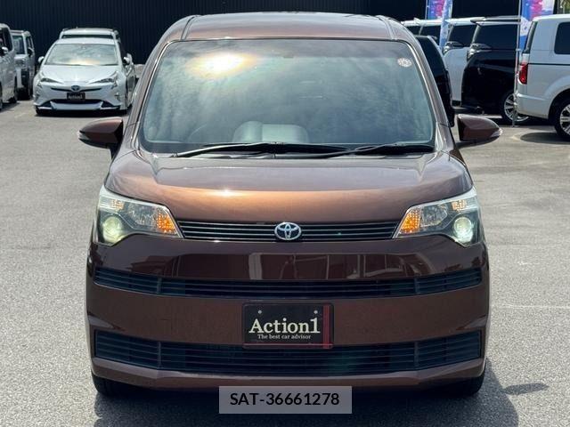 Toyota SPADE 2013-06 6717415-2
