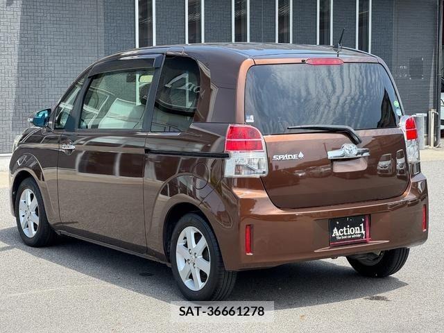 Toyota SPADE 2013-06 6717415-3