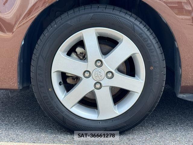 Toyota SPADE 2013-06 6717415-7