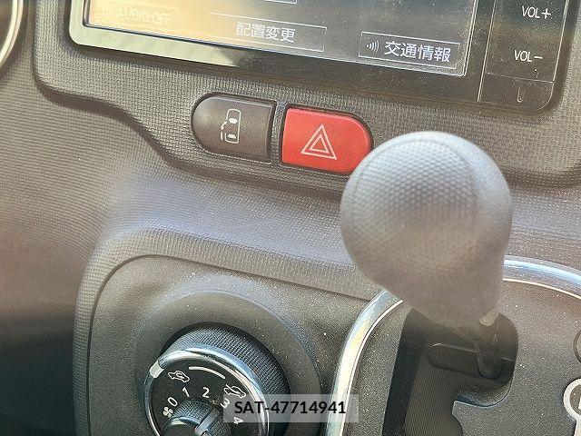 Toyota SPADE 2015-09 6913443-16