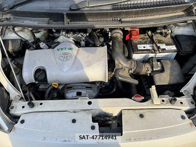 Toyota SPADE 2015-09 6913443-27
