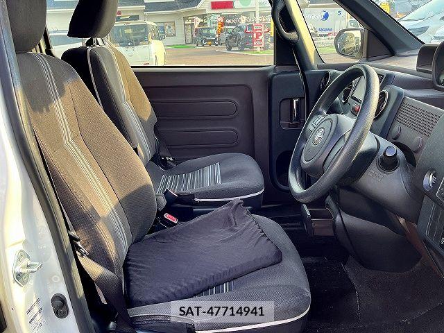 Toyota SPADE 2015-09 6913443-3