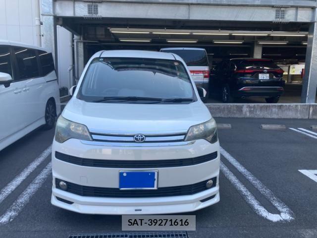 Toyota SPADE 2013-07 6913445-0