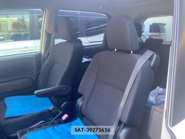 Toyota SPADE 2013-07 6913445-8