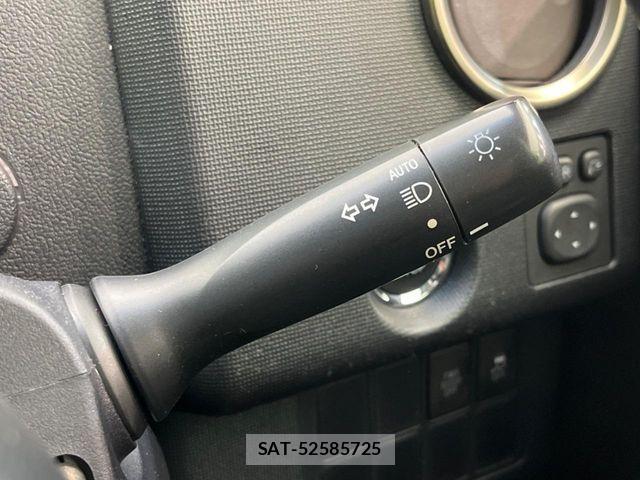 Toyota SPADE 2015-04 6913437-6