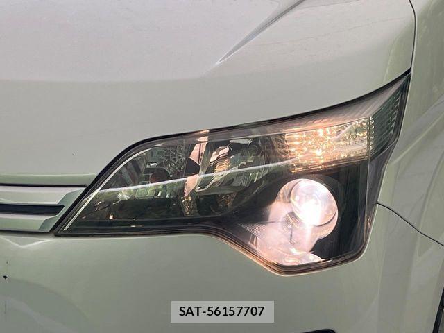 Toyota SPADE 2015-09 7060833-11