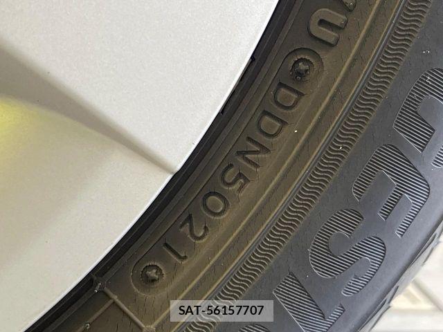 Toyota SPADE 2015-09 7060833-19